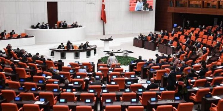 AK Parti’den, 38 maddelik yeni yasa teklifi