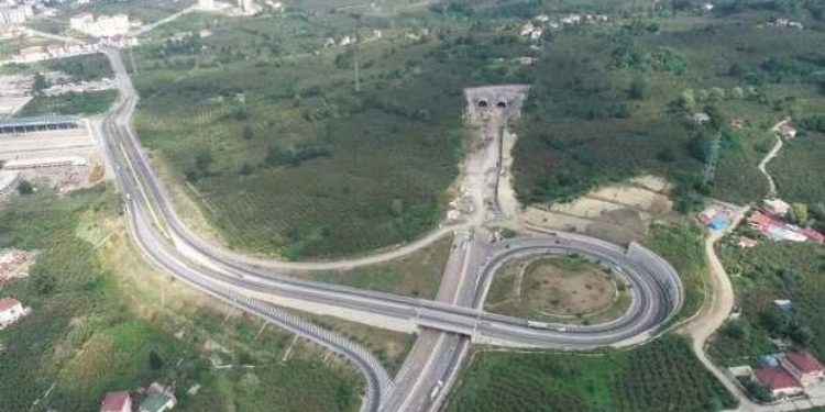 Dev projede sona gelindi: İki ilimiz arasındaki mesafe 15 dakikaya inecek