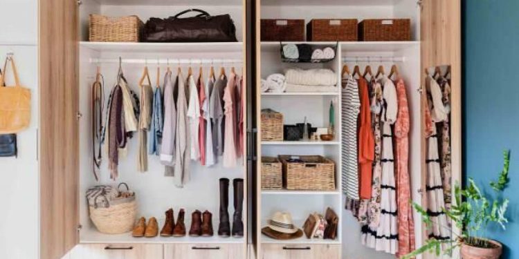 Giysi dolaplarında kötü koku nasıl önlenir?