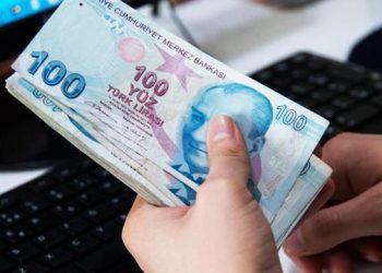 Milyonlarca memur Cuma gününü bekliyor