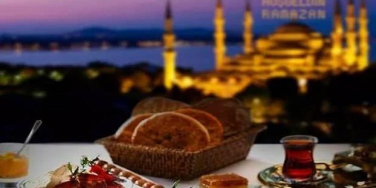 Ramazan’da sağlıklı bir şekilde nasıl beslenmeli? Sahurda ve iftarda ne yenmeli?