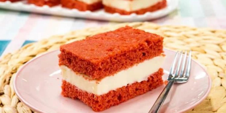 Renkli ve lezzetli: Pancar suyu ile kadife tatlısı tarifi