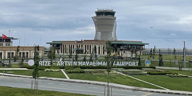Rize-Artvin Havalimanı’na yoğun ilgi