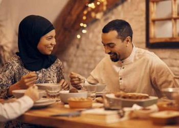 Rüyada iftar yemeği görmek: Anlamı ve yorumları