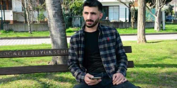 Sahnede türkü söylerken kendi ölüm haberini aldı!