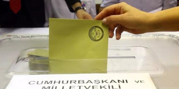 Taksirli suç hükümlüleri listeye eklenmeden oy kullanabilecek