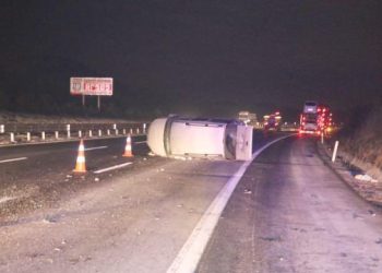 TEM’de korkunç kaza! Takla atan araca çarpmamak için…