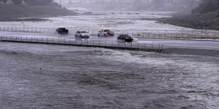 ABD’yi Hilary Kasırgası vurdu