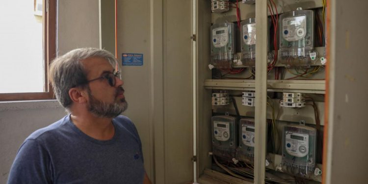 Ev sahibi ile kiracılar arasında anlaşmazlık! ‘Tapuyla istediğini yapıyor’