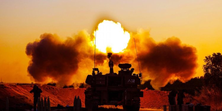 Amerikalı Senatör: İran’ı bombalayın