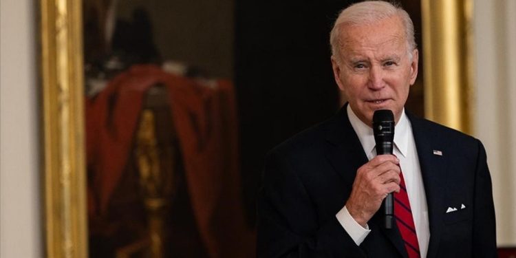 Biden’dan kritik imza: Tasarı hükümetin kapanmasını önlüyor!