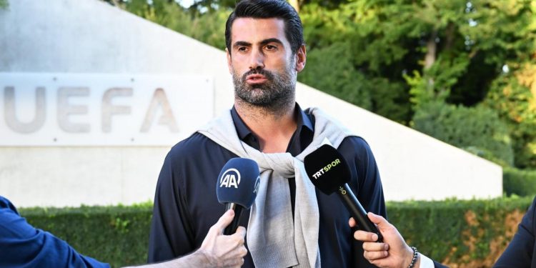 Futbol elçisi Volkan Demirel’den Buffon’a övgü!
