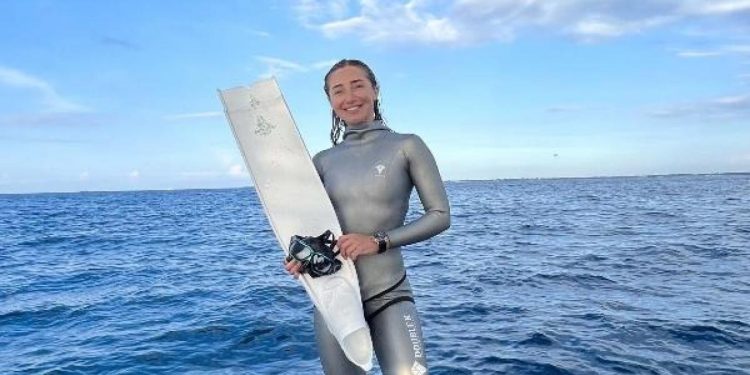 Milli sporcu Şahika Ercümen’den Hatay’da dünya rekoru