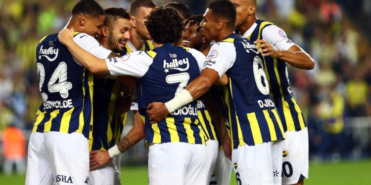 Kadıköy’e çıkarma! Fenerbahçe’nin 4 yıldızını izleyecekler