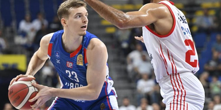 Anadolu Efes, Bahçeşehir Koleji karşısında zorlanmadı