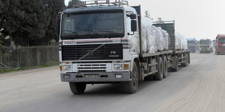 Refah Sınır Kapısı’ndan Gazze’ye 14 tır daha geçti