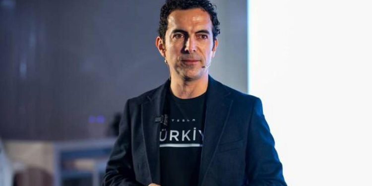 Tesla Türkiye’de deprem: Genel Müdür Kemal Geçer istifa etti